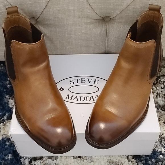 Steve Madden Other - Steve Madden Boots